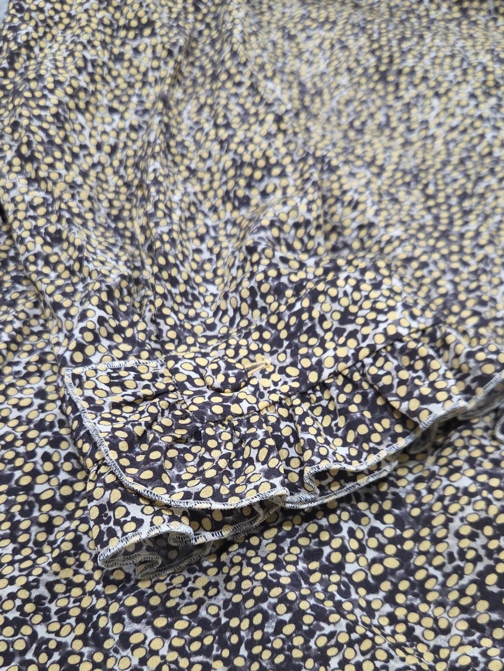 Kiton Yellow Black Speckled Print Ruffle Blouse Made in Italy Size 42 - Picture 5 of 9